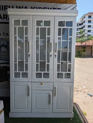Kabati La Vyombo Milango Mitatu