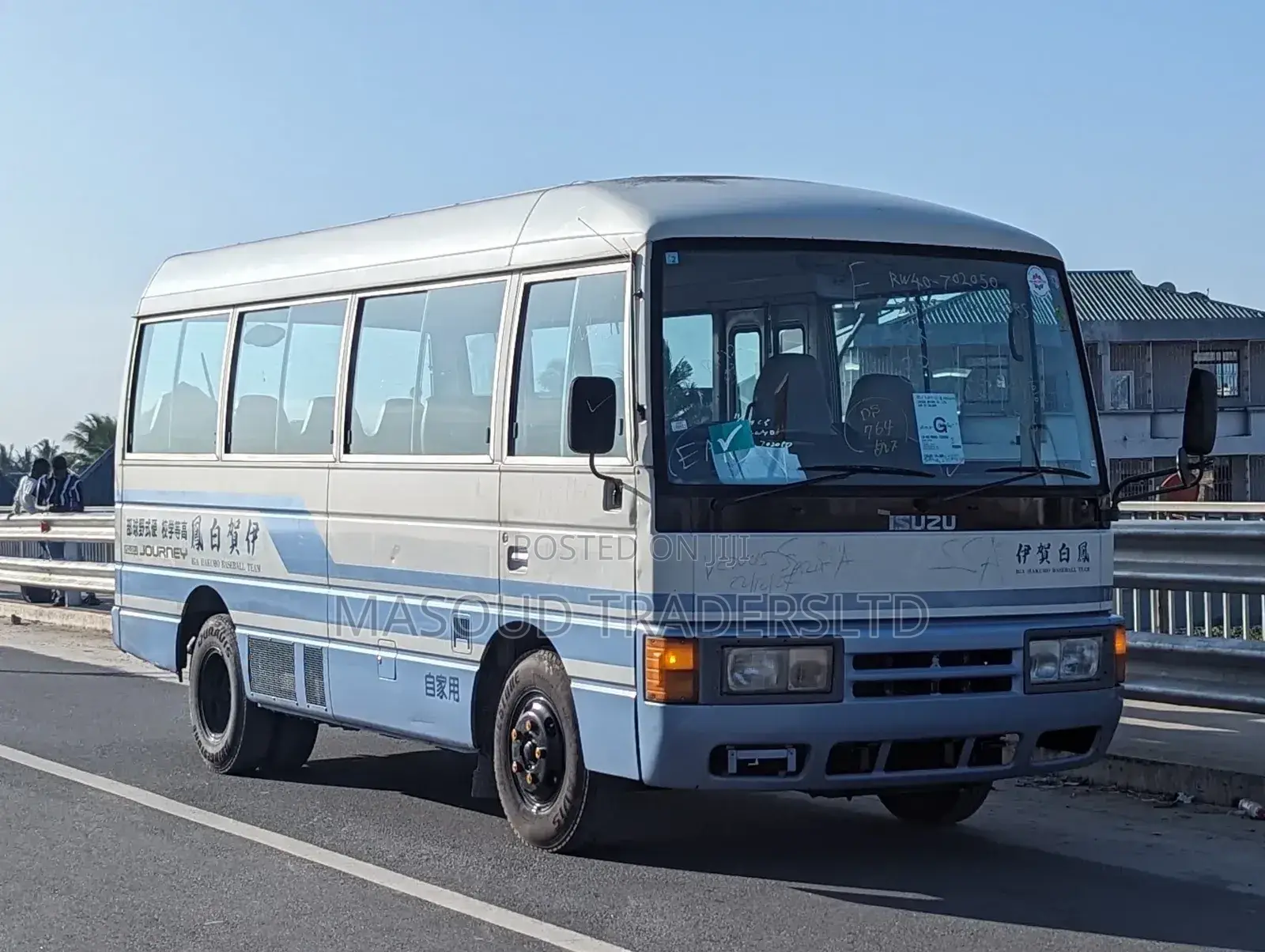 Nissan Civilian 2000 White