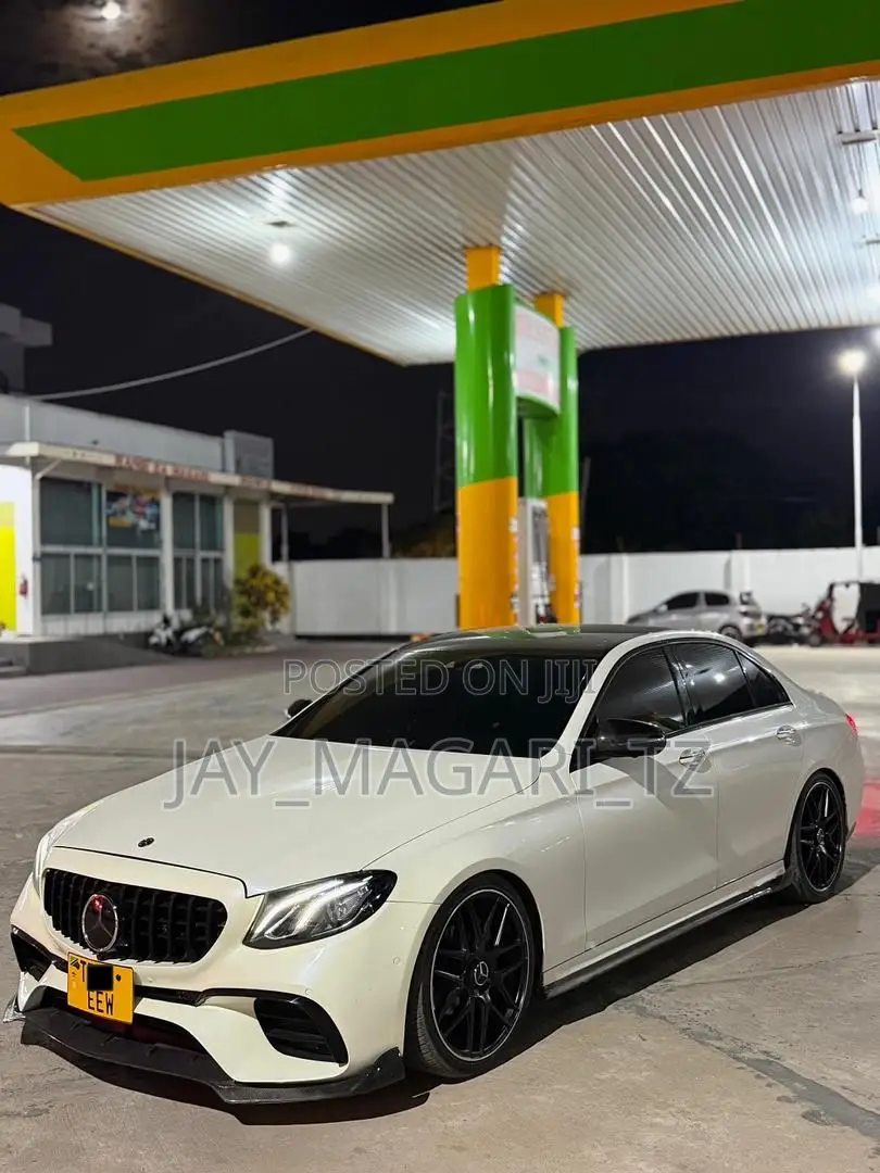 Mercedes-Benz E200 2017 White