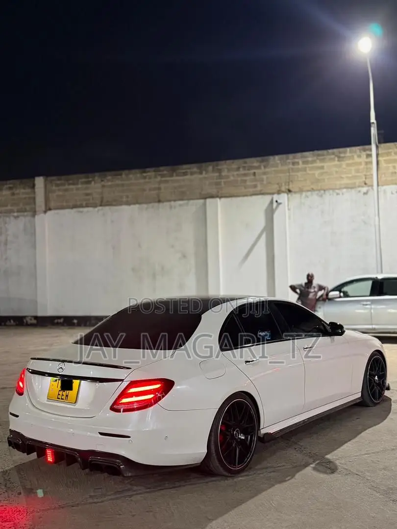 Mercedes-Benz E200 2017 White