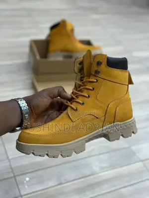 Ankle Boots Exclusive/Buti Fupi Za Kijanja