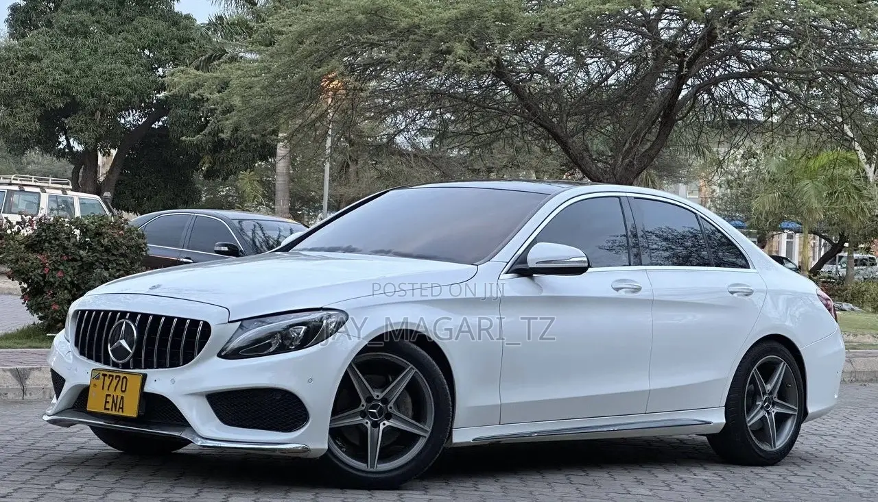 Mercedes-Benz C200 2014 White