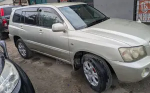Toyota Kluger 2005 Silver