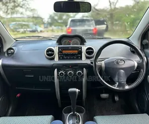 Toyota IST 2006 Black