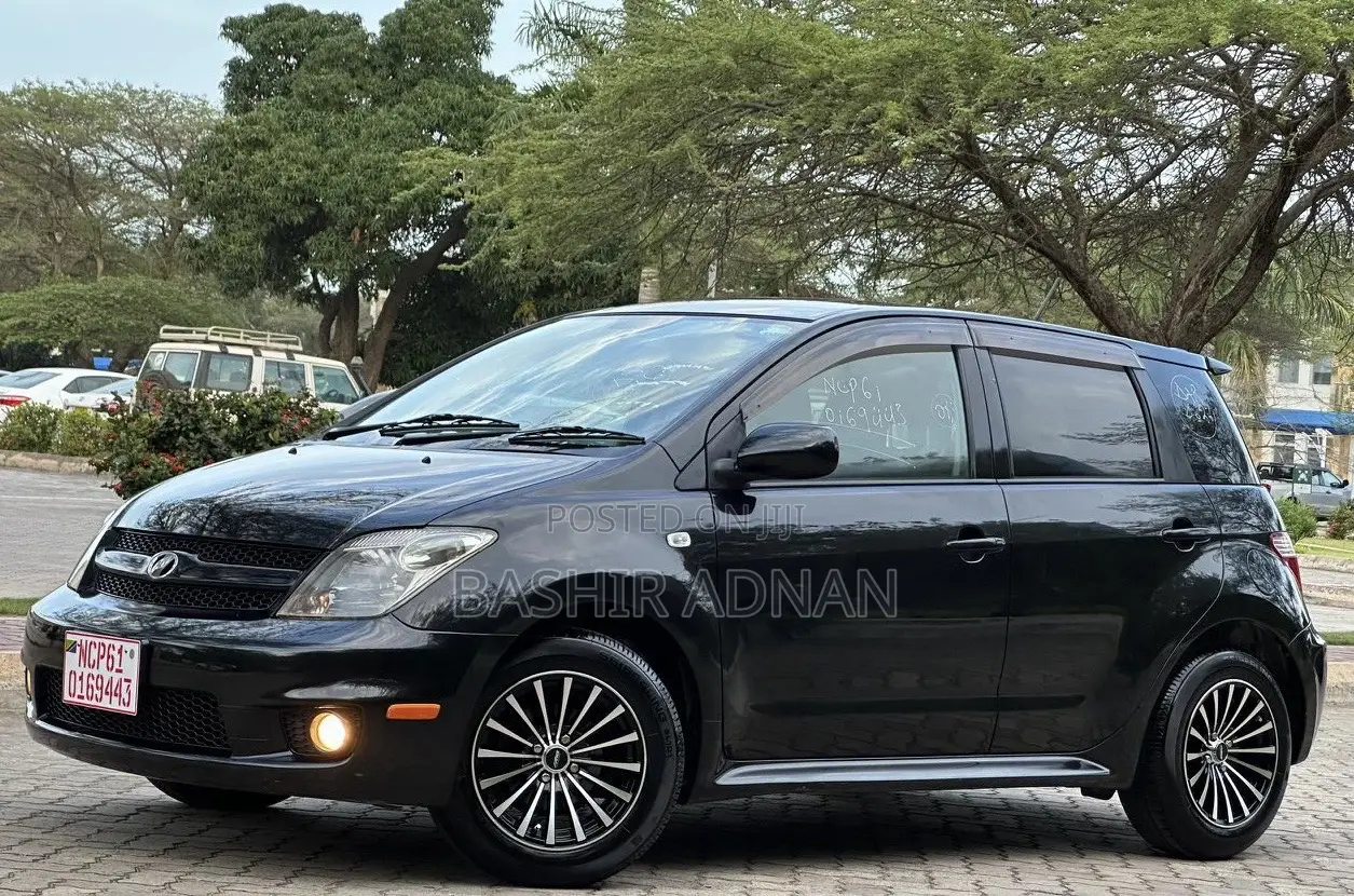 Toyota IST 2007 Black