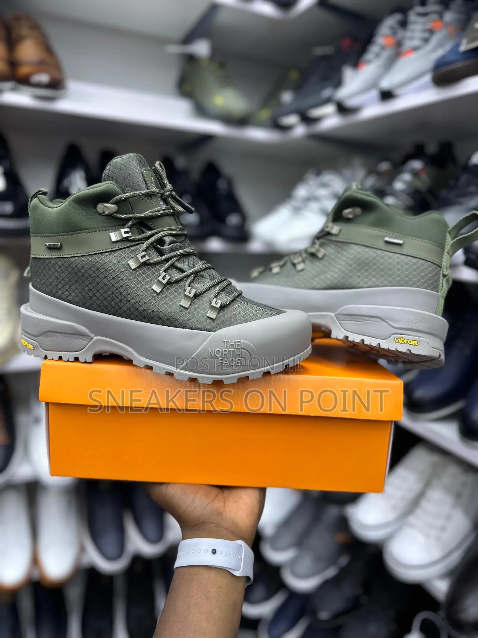 This Is a Pair of the North Face Glenclyffe Low Boots in a Green