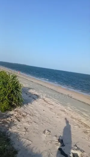 Beach Plot Ya Ekari 14 Inauzwa Mwinduro, Tanga