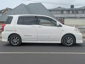 Toyota Raum 1.5 AWD 2006 White