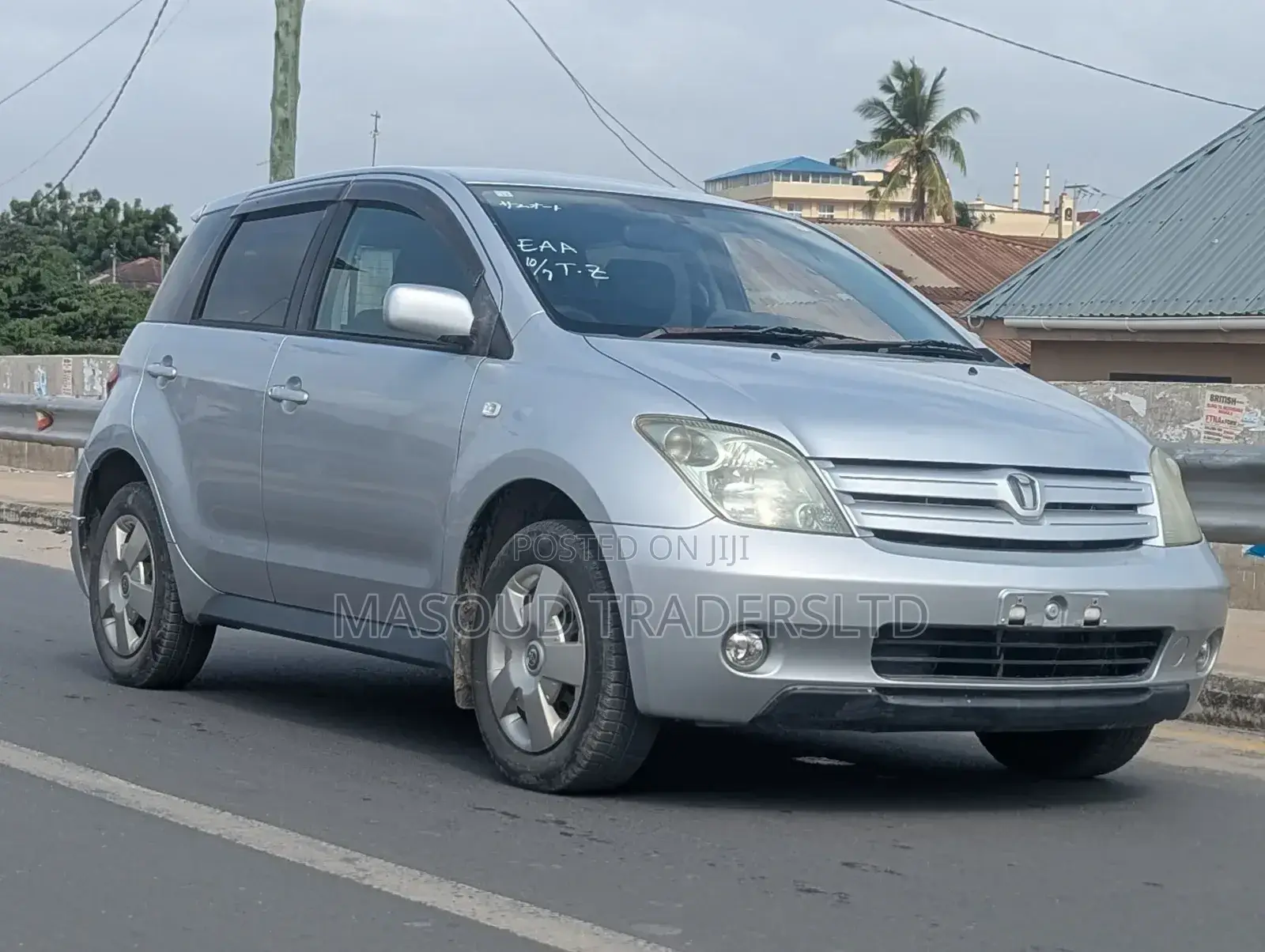 Toyota IST 2004 Silver