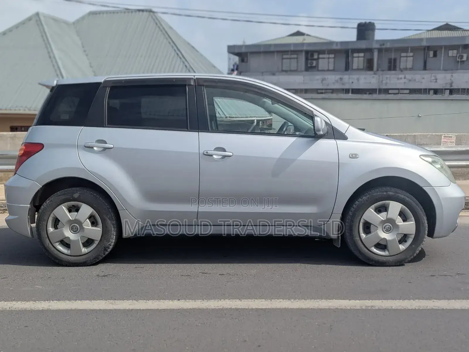 Toyota IST 2004 Silver