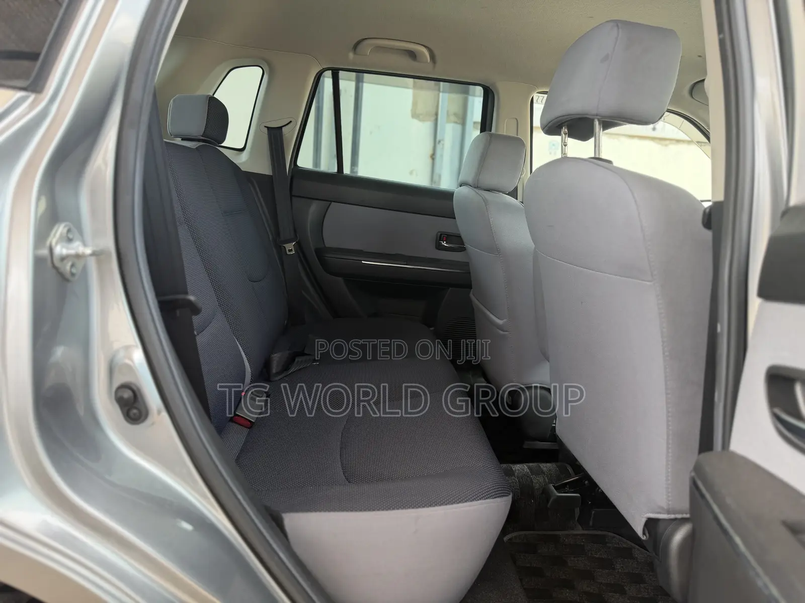 Mazda Verisa 2010 Gray