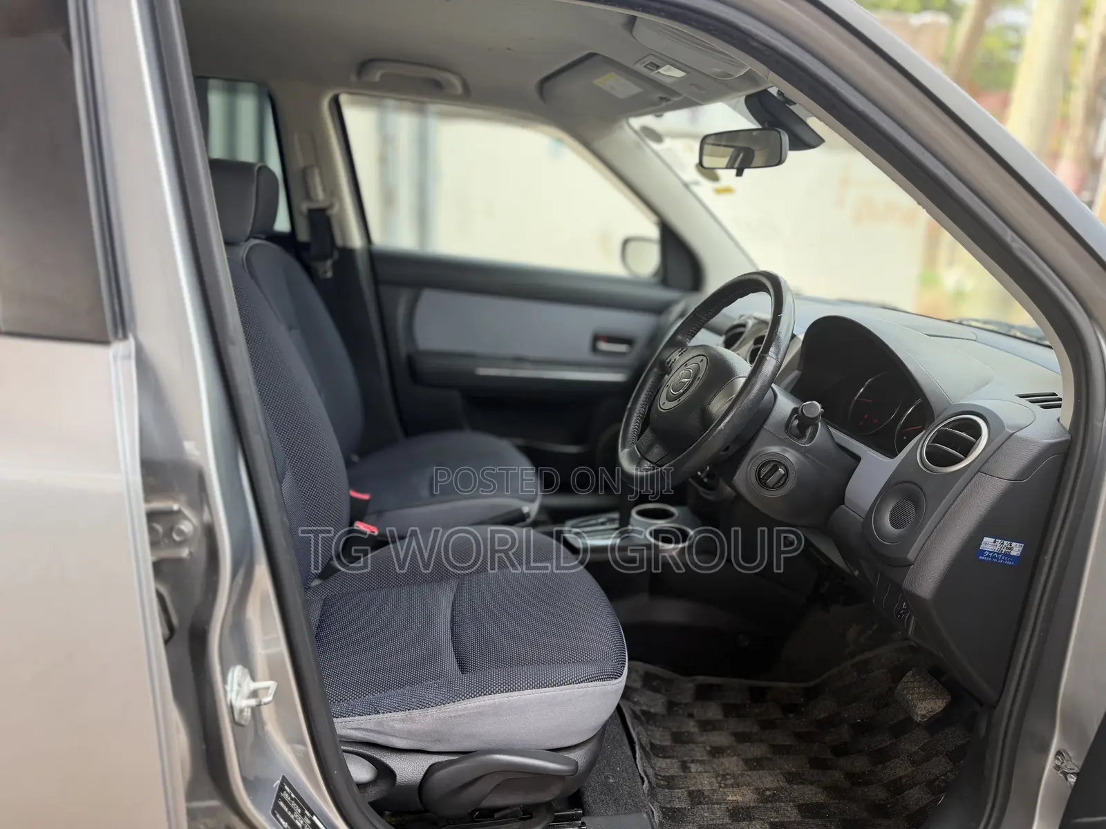 Mazda Verisa 2010 Gray