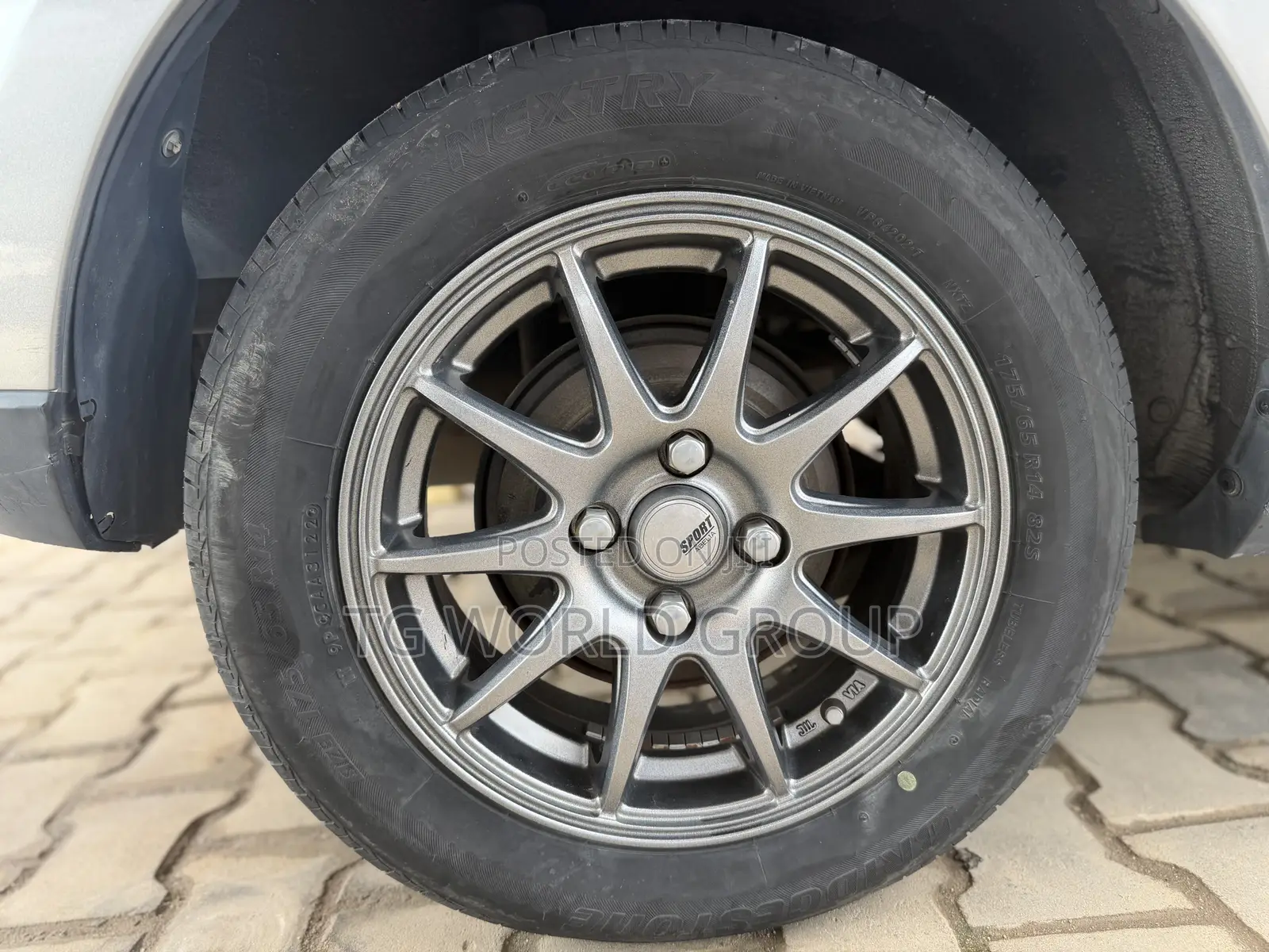 Mazda Verisa 2010 Gray