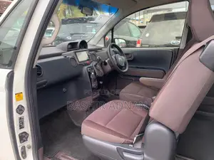 Toyota Spade 1.5 2012 White