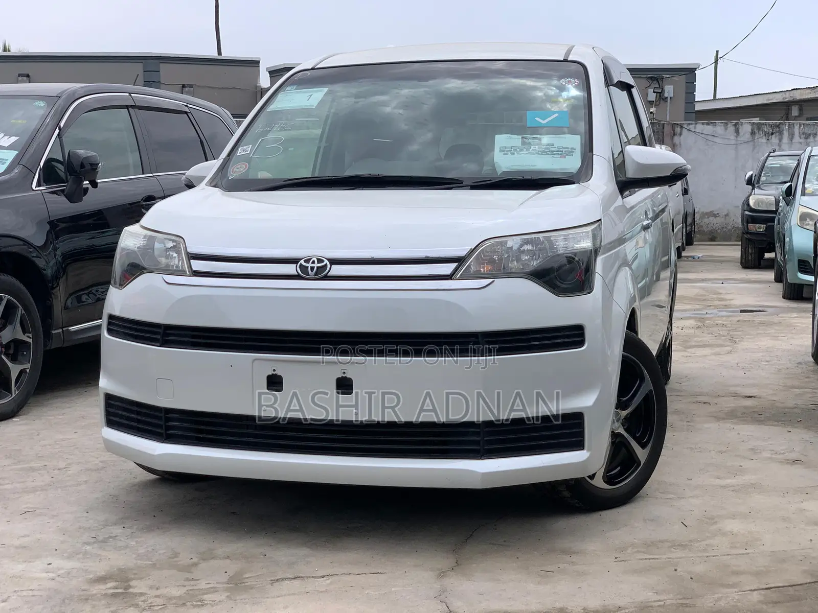 Toyota Spade 1.5 2012 White