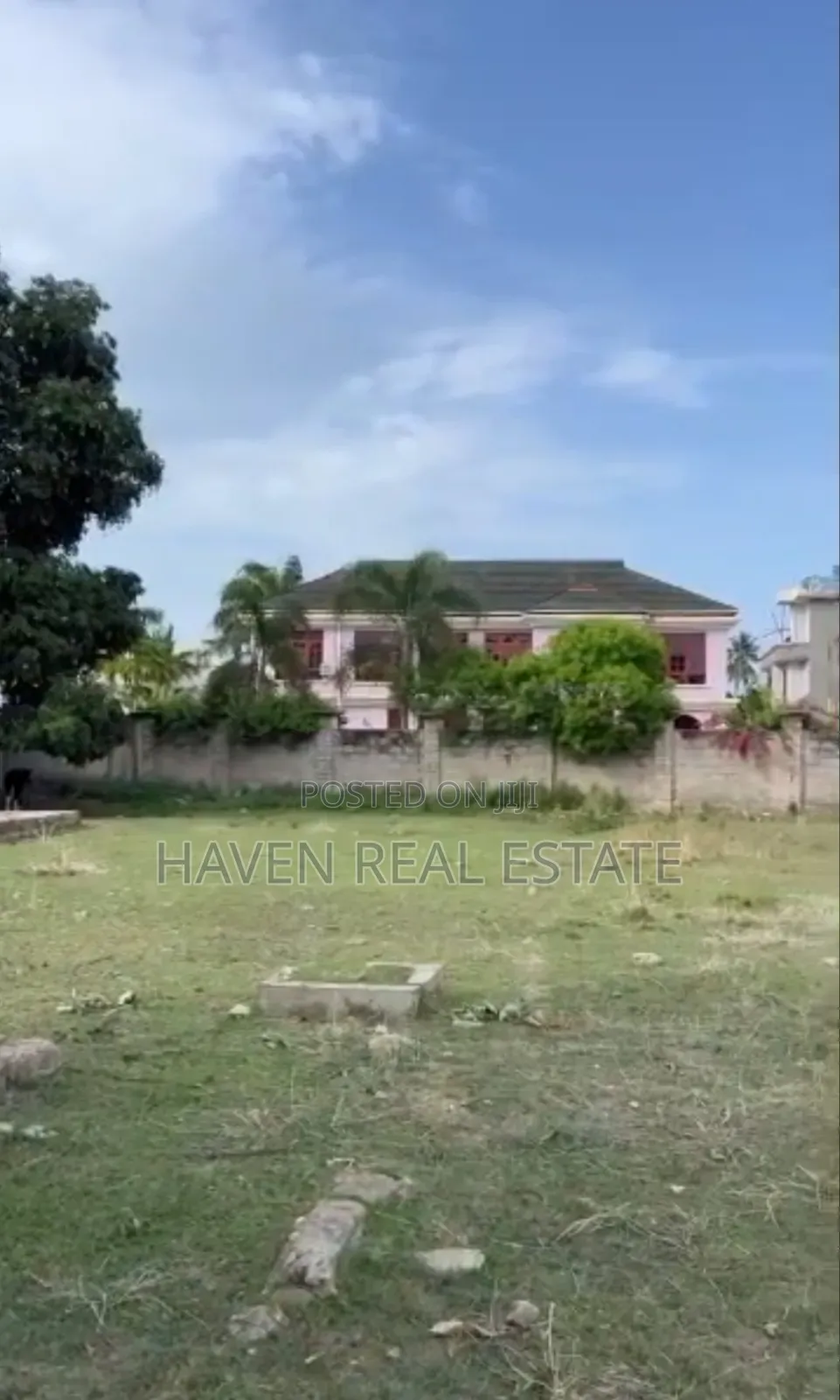 Kiwanja Kinauzwa Mbezi Beach Africana