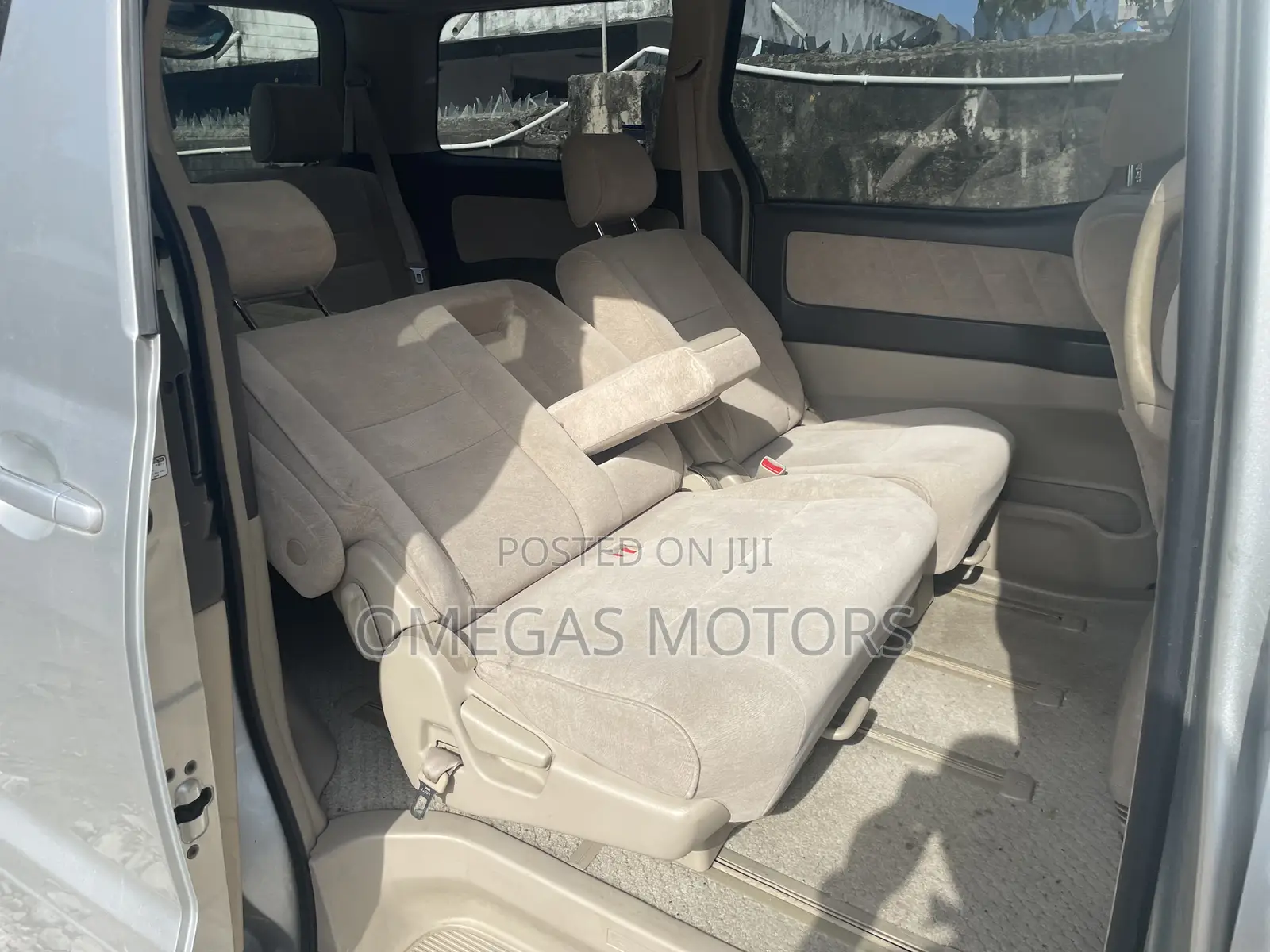 Toyota Alphard 2.4 Petrol AWD 2005 Silver