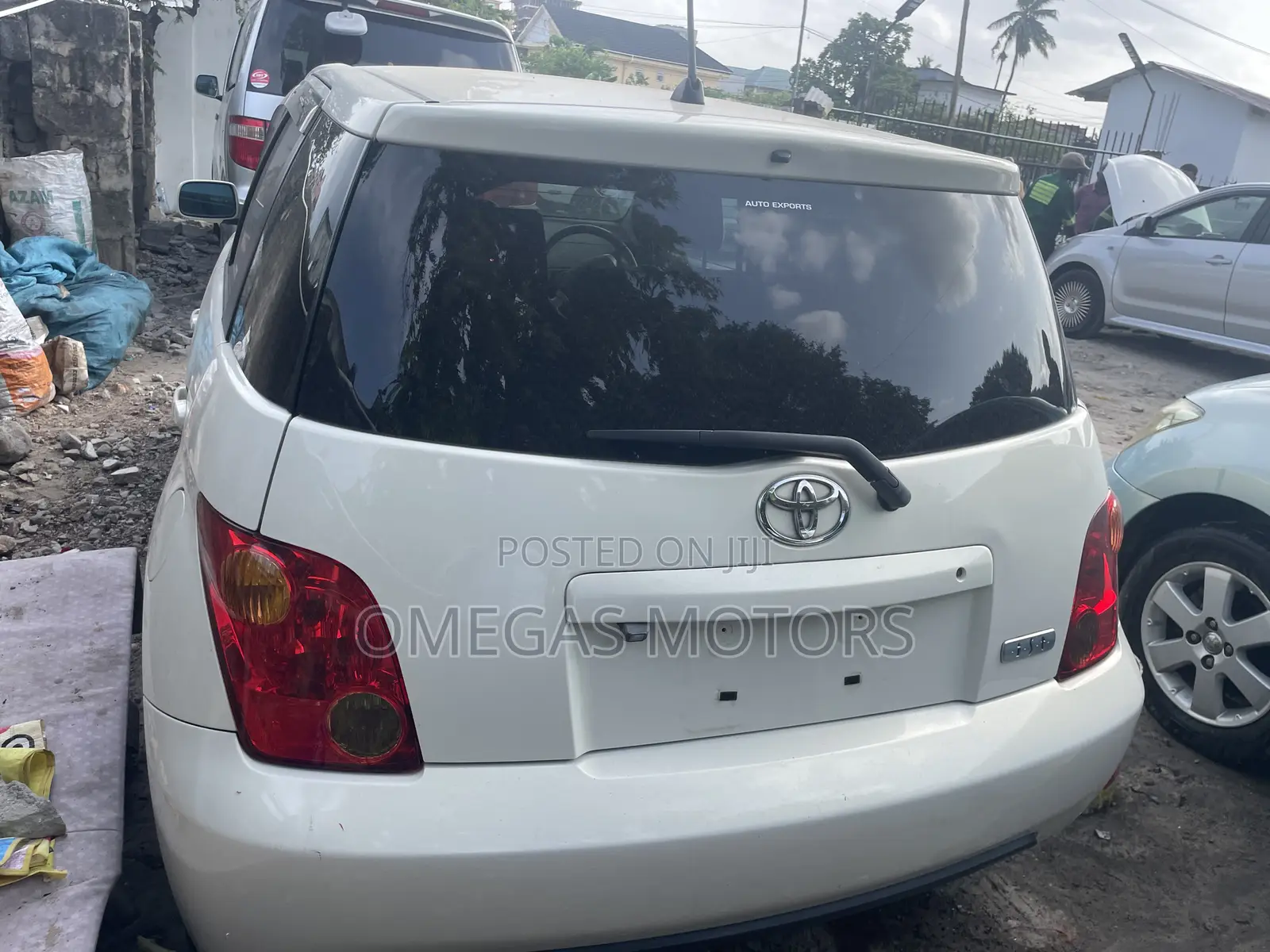 Toyota IST 2004 White