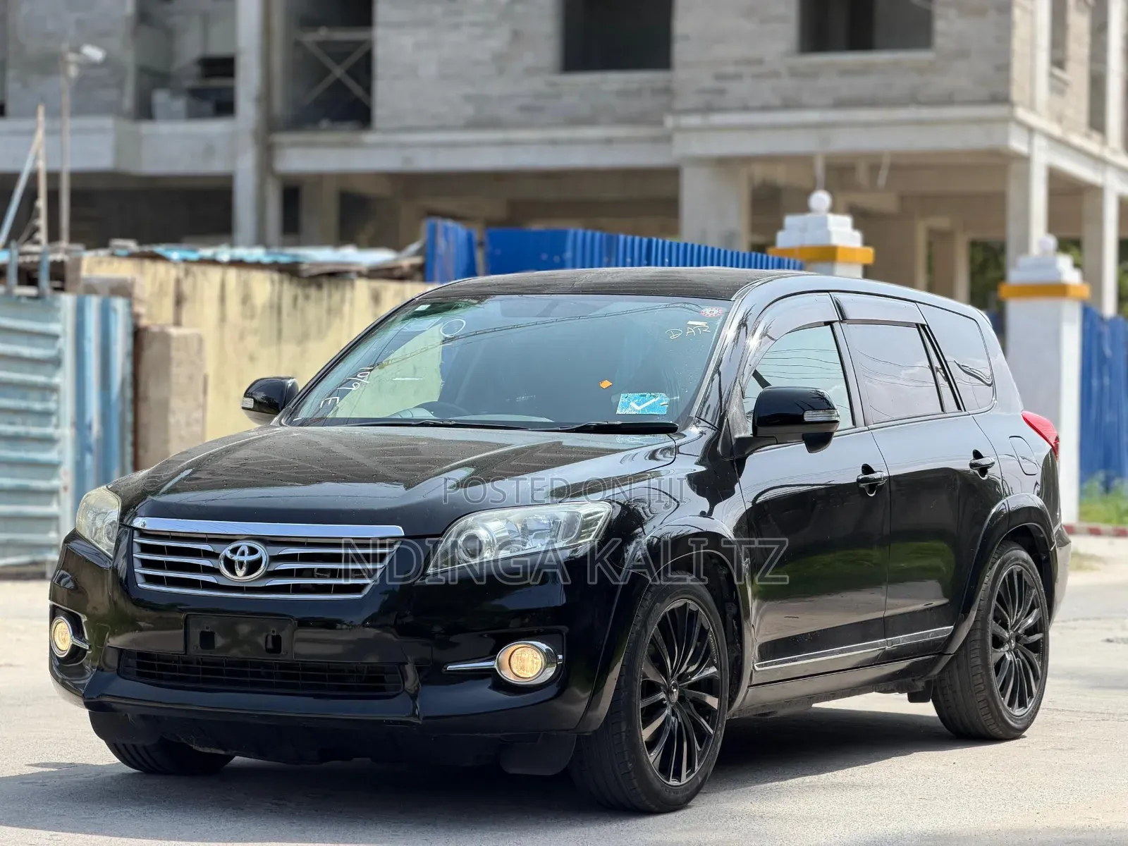 Toyota Vanguard 2011 Black