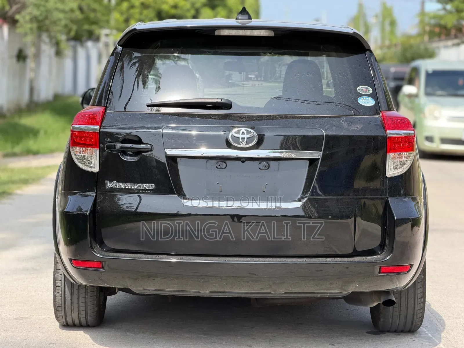 Toyota Vanguard 2011 Black