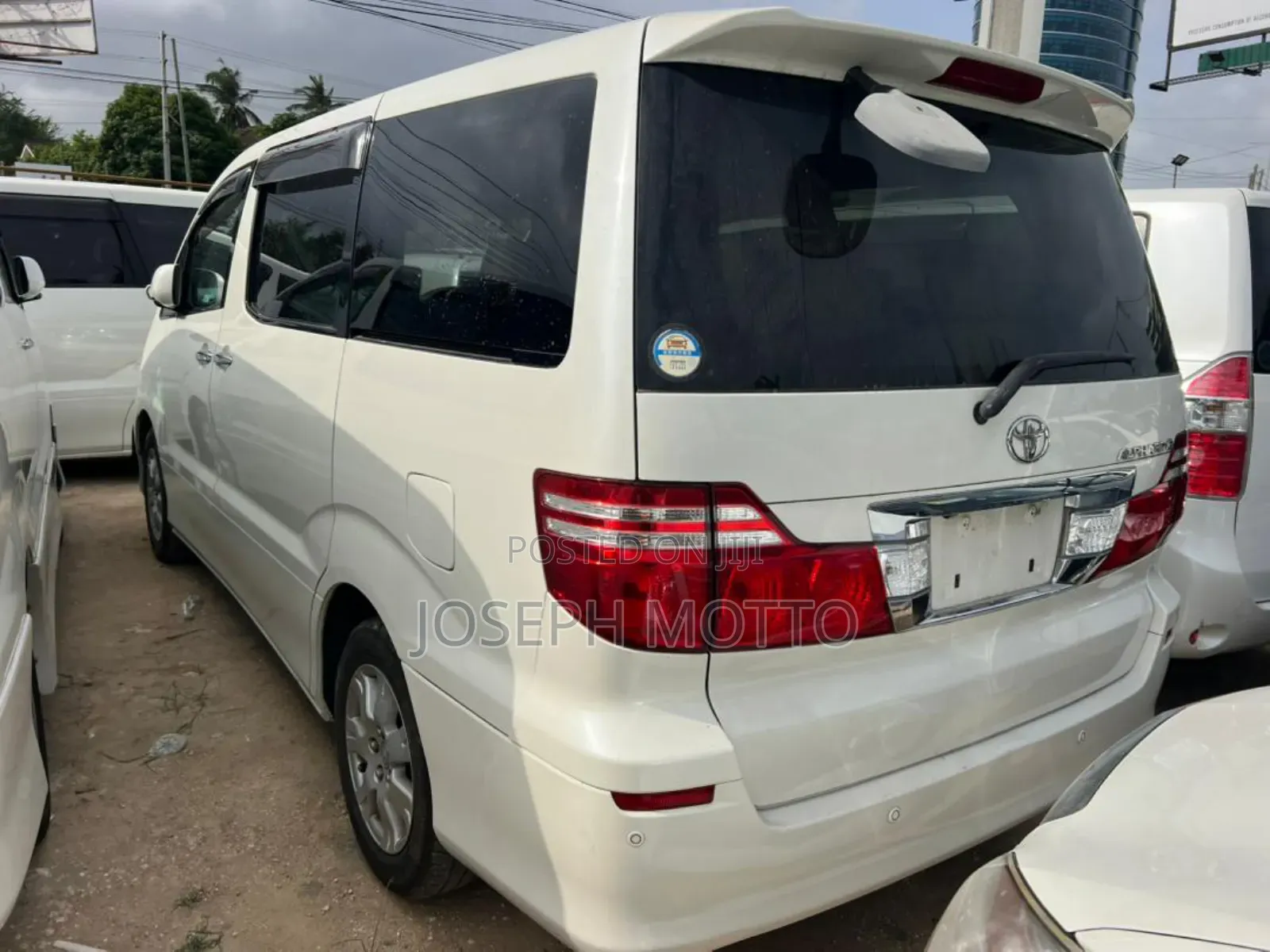 Toyota Alphard 2.4 Petrol AWD 2006 White