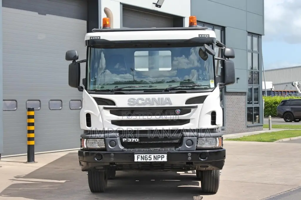Scania P370 Dump Truck