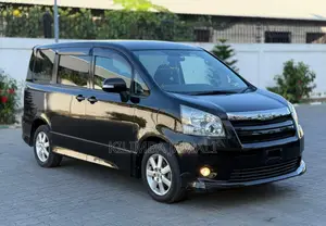 Toyota Noah 2009 Black