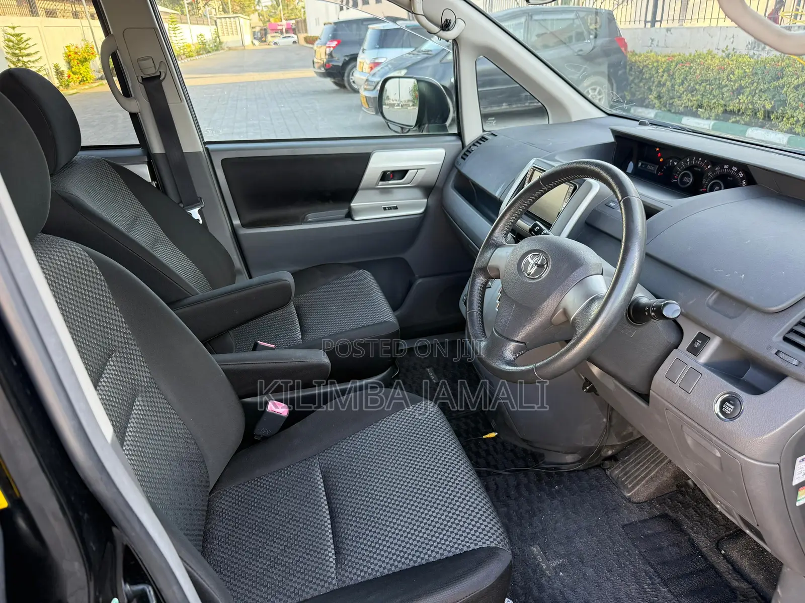 Toyota Noah 2009 Black