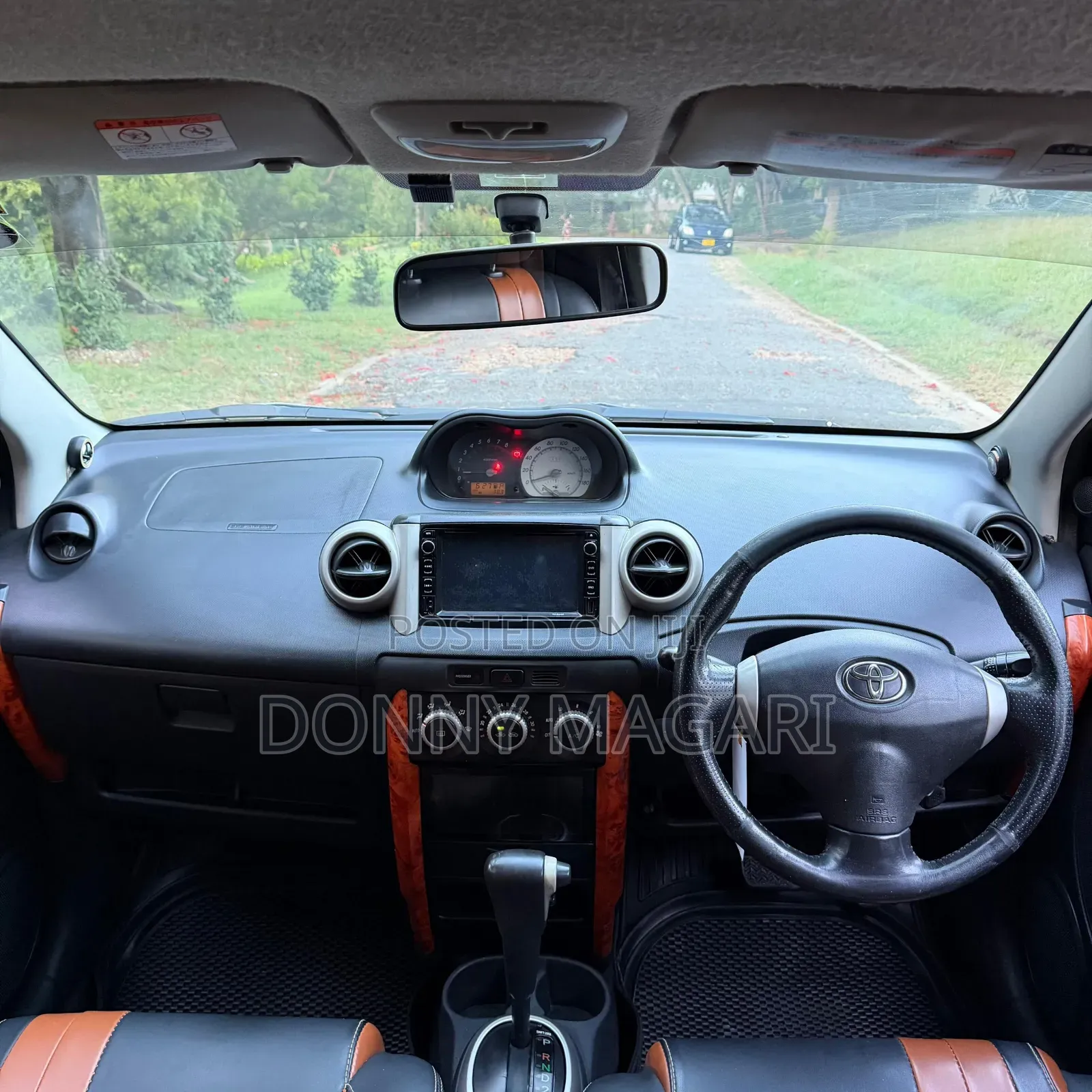 Toyota IST 2004 Silver