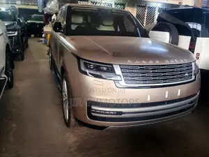 Land Rover Range Rover Vogue 2025 Gold