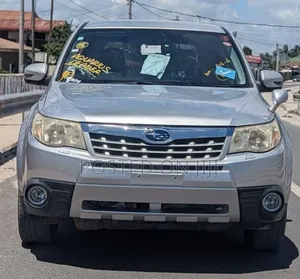 Subaru Forester 2010 Silver