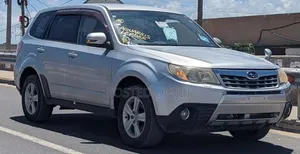 Subaru Forester 2010 Silver
