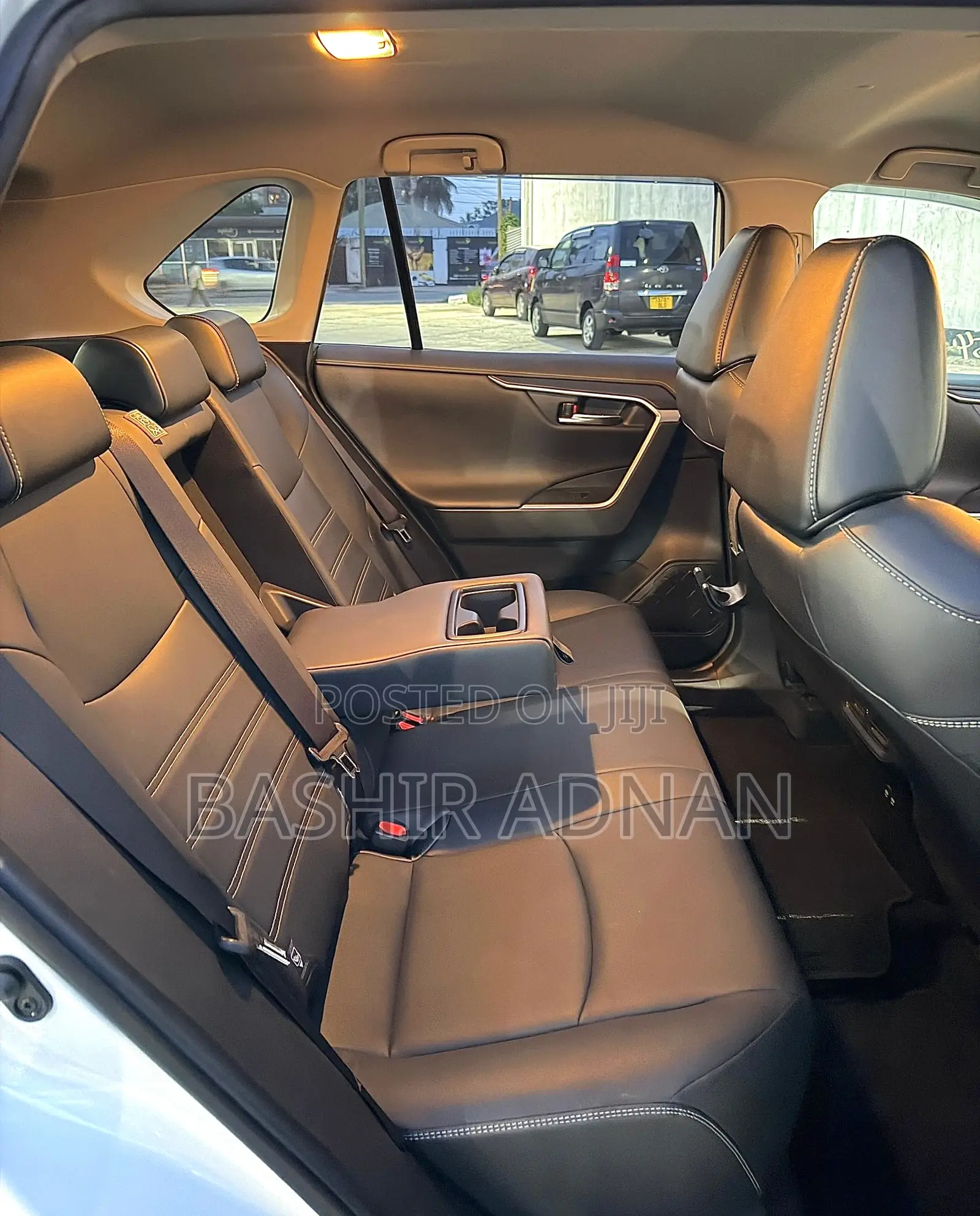 Toyota RAV4 Adventure AWD 2020 White