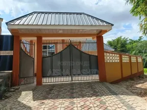 2bdrm Apartment in Kimara for rent
