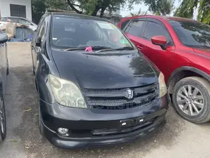 Toyota IST 2005 Black
