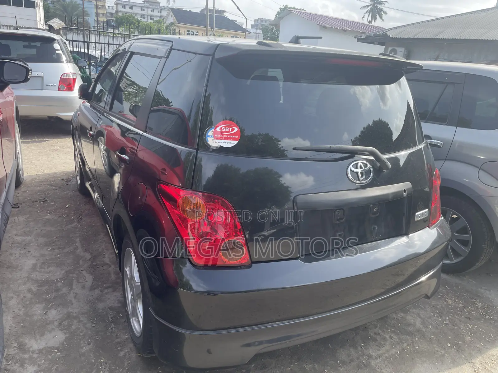 Toyota IST 2005 Black