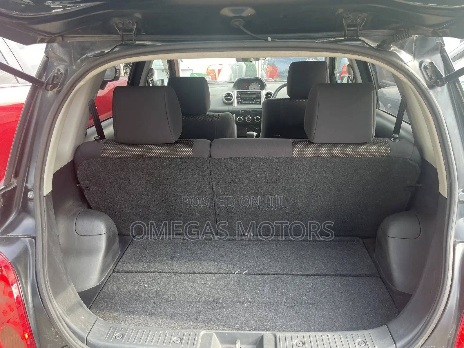 Toyota IST 2005 Black