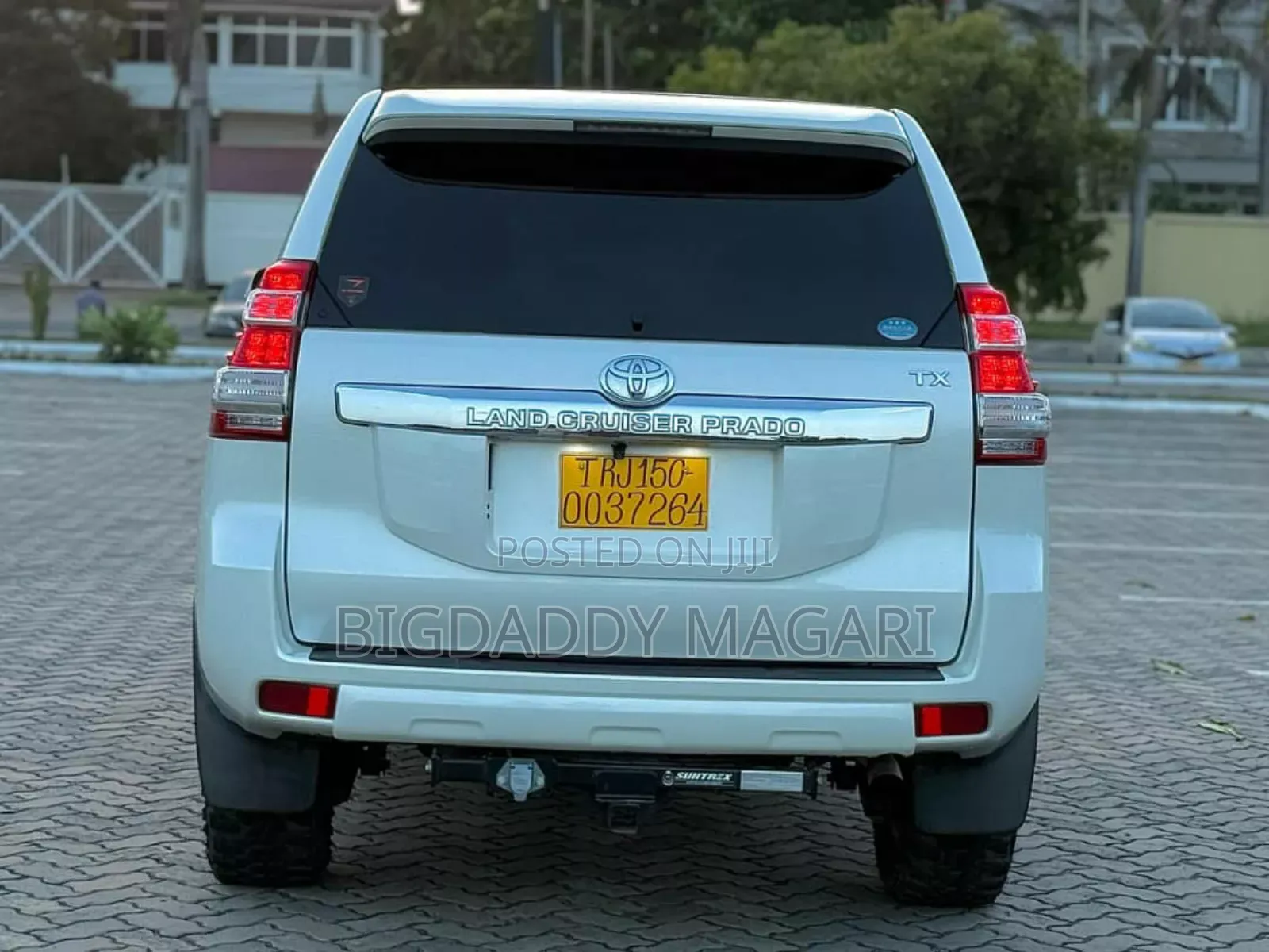 Toyota Land Cruiser Prado 2013 White