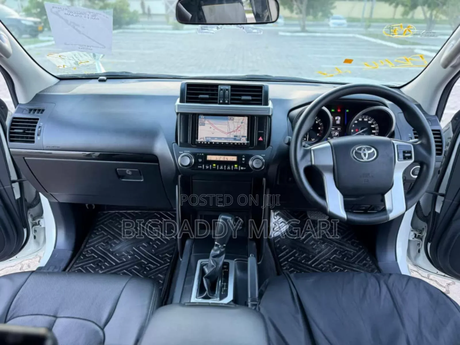 Toyota Land Cruiser Prado 2013 White