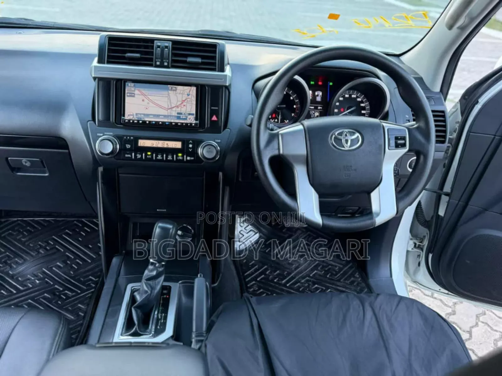 Toyota Land Cruiser Prado 2013 White