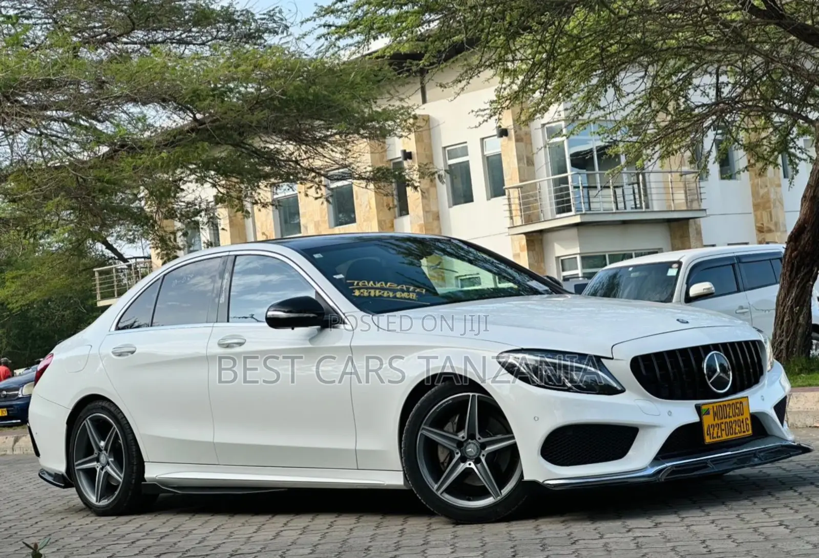 Mercedes-Benz C200 2014 Pearl