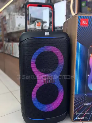 JBL Partybox 520 - Portable Battery-Powered Party Speaker