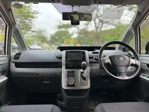 Toyota Noah 2008 Silver