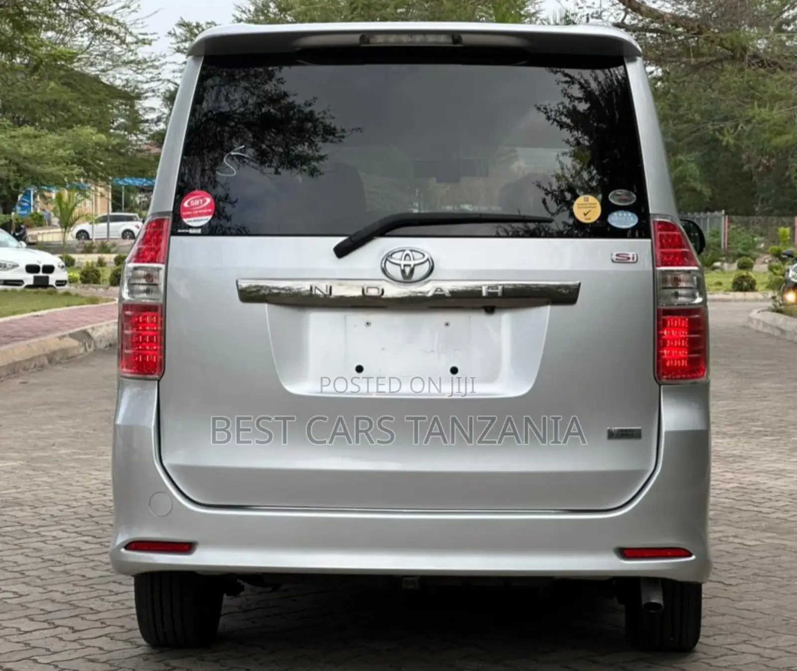 Toyota Noah 2008 Silver