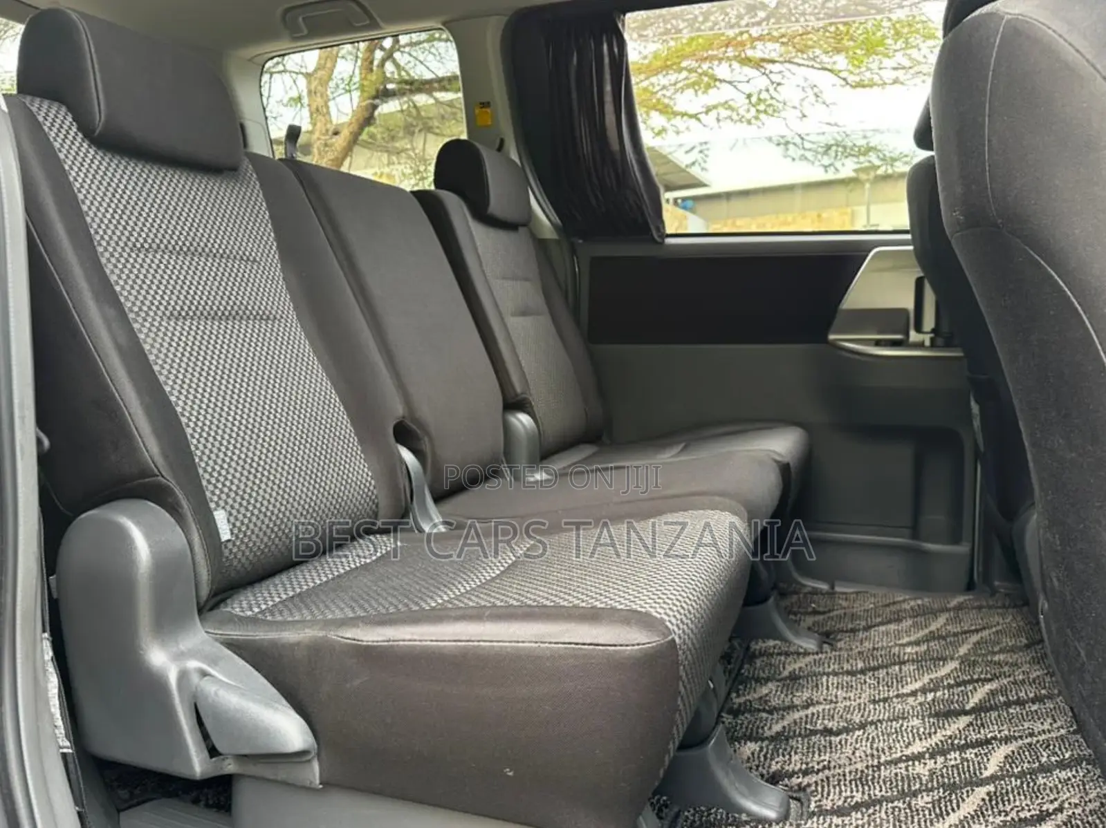 Toyota Noah 2008 Silver