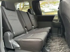 Toyota Noah 2008 Silver
