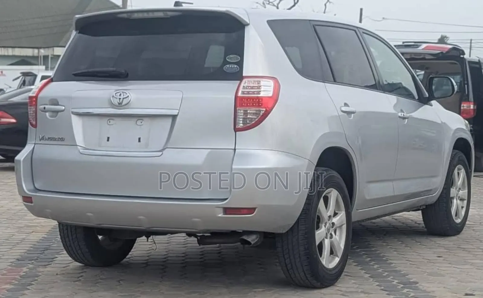 Toyota Vanguard 2007 Silver