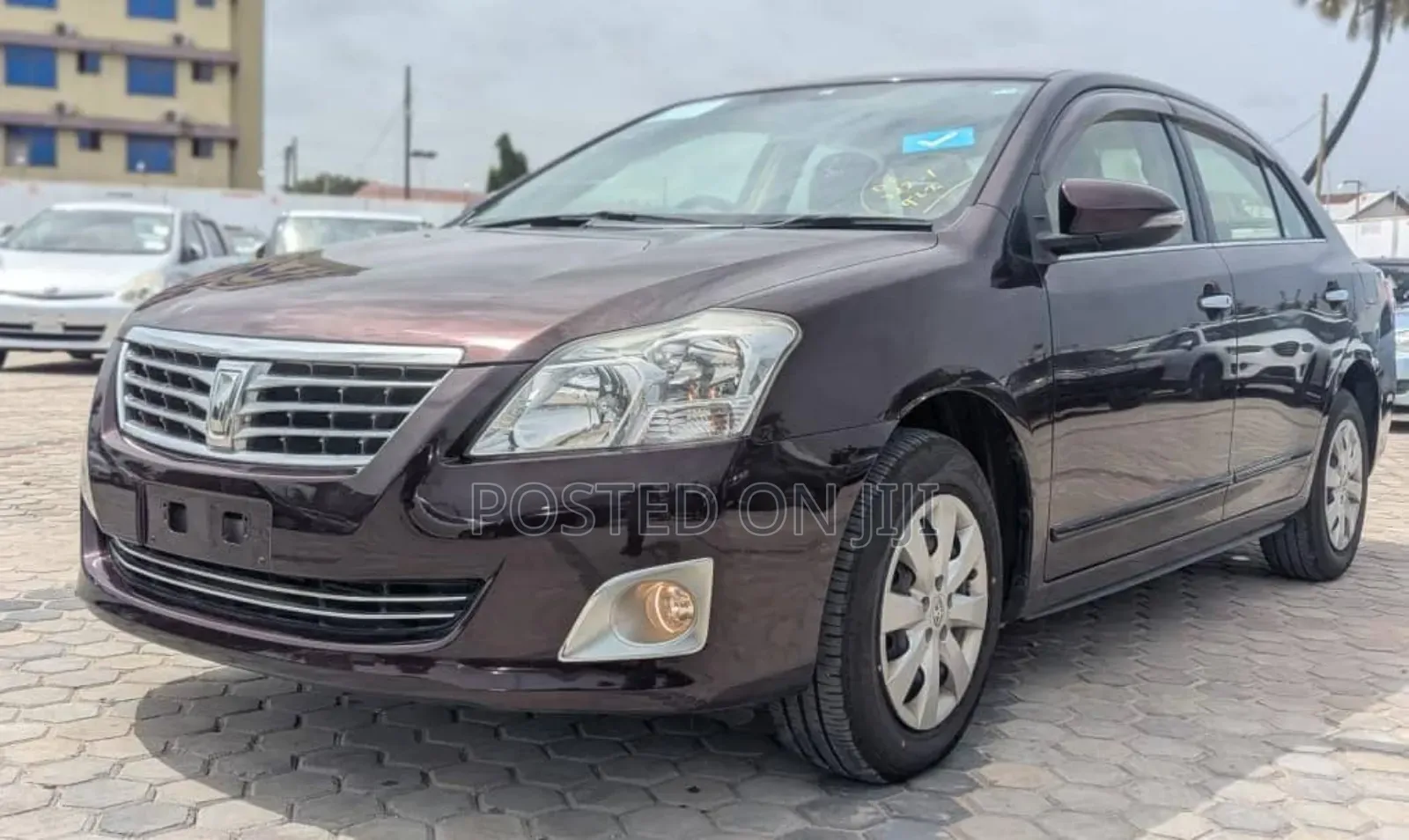 Toyota Premio 2013 Maroon