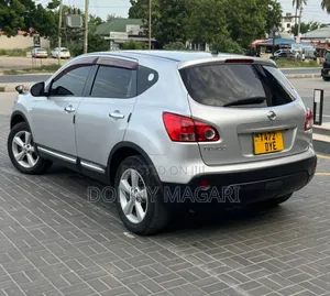 Nissan Dualis 2012 Silver