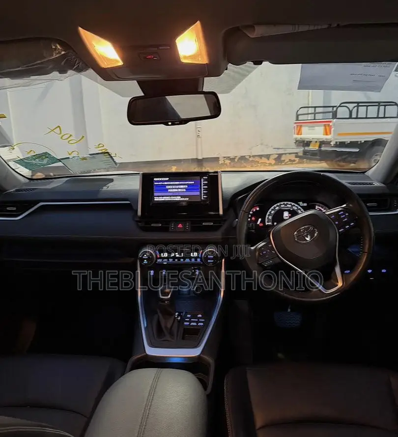 Toyota RAV4 2020 White